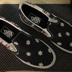 Vans Black Slip-On Shoes with Daisy Print